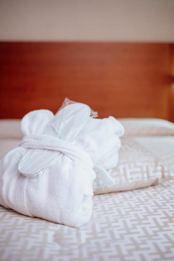 צ'יטה סנט'אנג'לו Hotel Amico מראה חיצוני תמונה