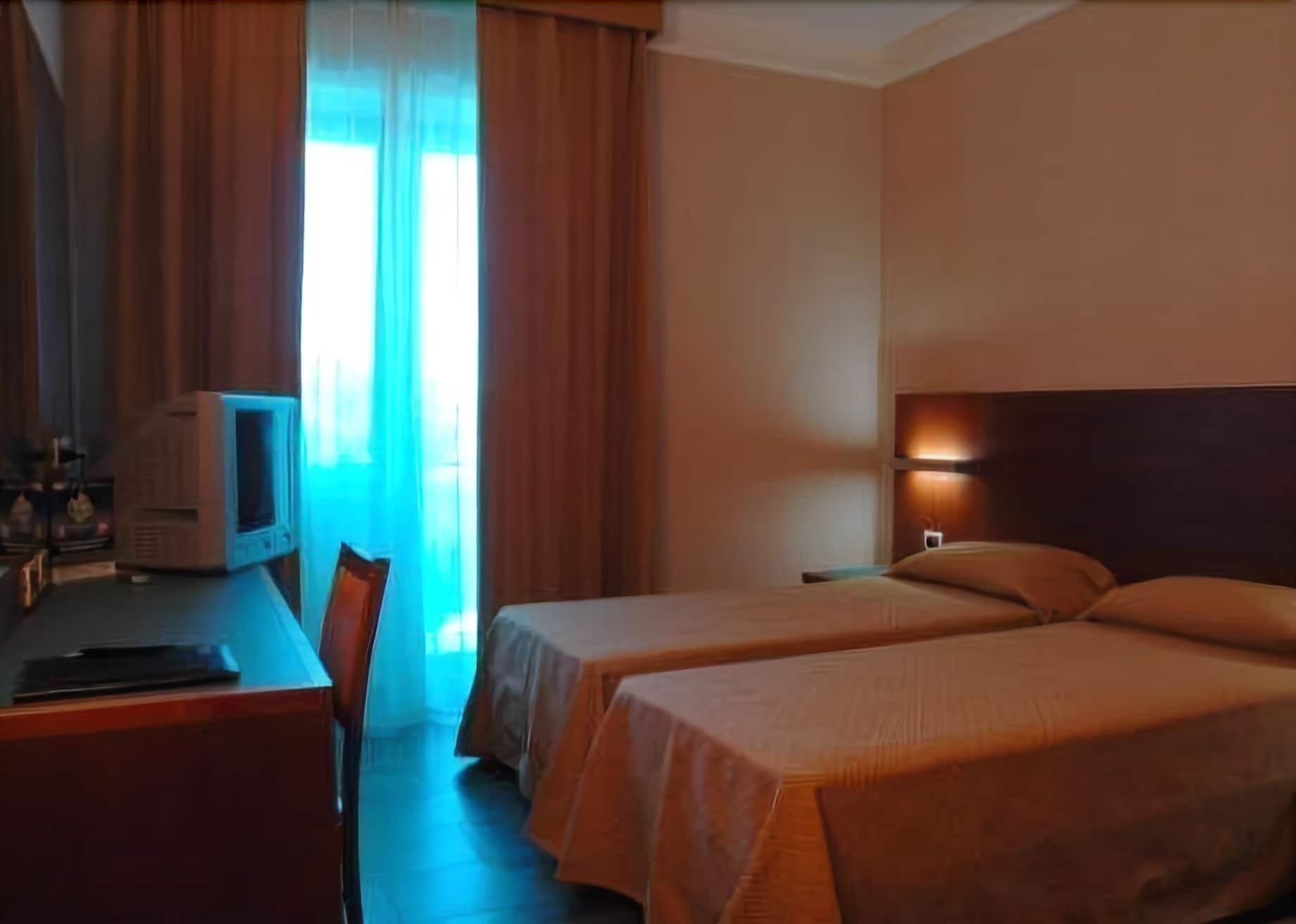 צ'יטה סנט'אנג'לו Hotel Amico מראה חיצוני תמונה